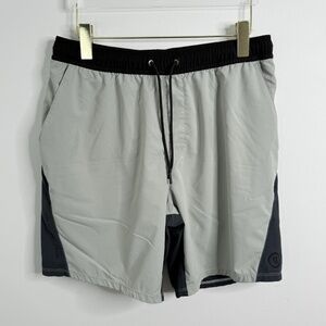 Vuori Chromatic Kore Shorts 7" Men's M Color Block Lined Wicking Active Gray